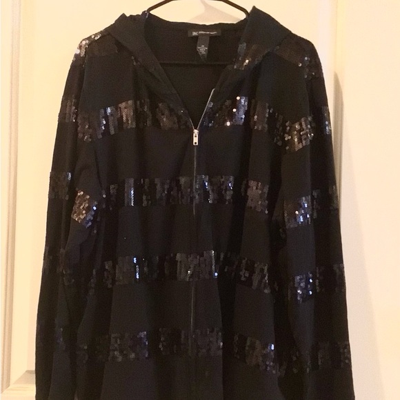 This is beautiful.  Black jacket. Sparkles size 2x long sleeve with hood - Picture 1 of 1